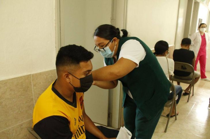 Desde el 9 de agosto vacunarán a mayores de 18 años en 40 municipios de Yucatán